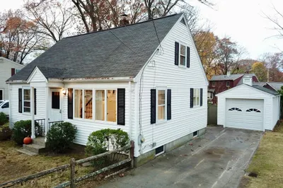 31 Evergreen Rd 1