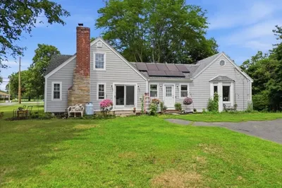 35 Anawan St 1