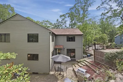 30 Mountain Gate Road #30 1