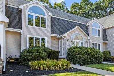 35 Pilgrim Village Rd #502 1