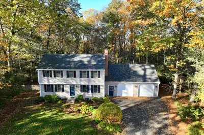 38 Randall Wood Dr 1