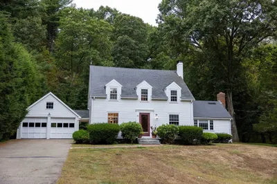 195 Dover Rd 1