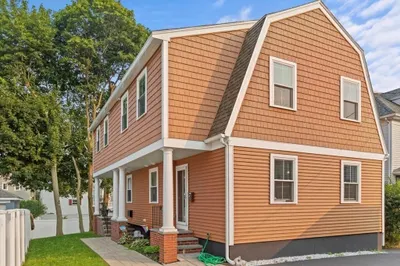 4 Woodside Street #4