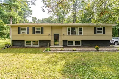 24 Whalen St 1