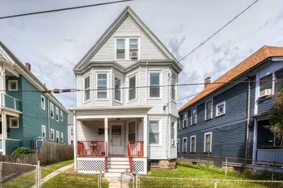 39 Etna St #2 1