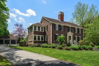 391 Dedham St 1