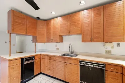 121-123 Locust St #2