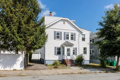122 Burget Ave 1