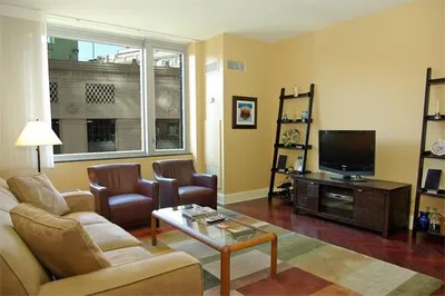 1 Charles St S St #702 1