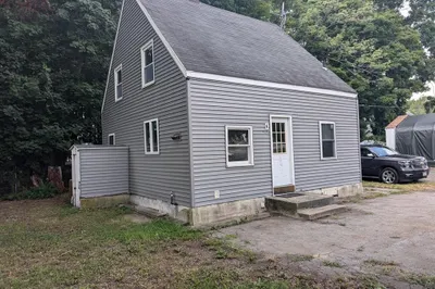27-r Monroe St