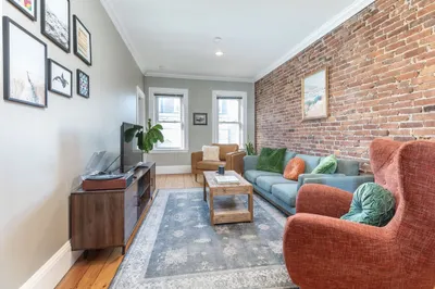 192 W 5th St #2 1