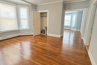 24 Home St #2