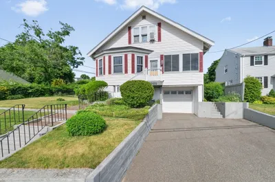828 E Squantum St 1