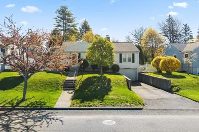 16 Thornton Rd