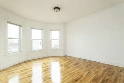 307 Hancock Street #1