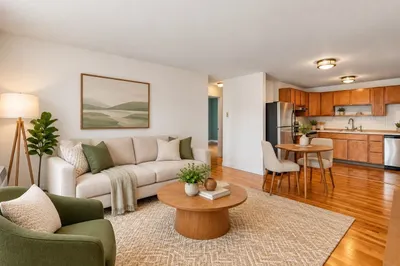 39 Englewood Ave #24 1