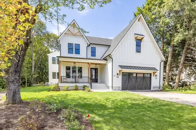 32 Pemberton Rd 1
