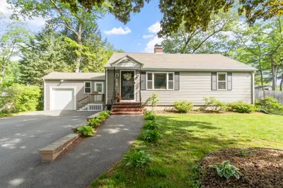15 Suncrest Ave 1