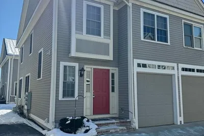 201 Main St #20