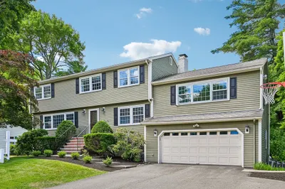 6 Briarwood Dr 1