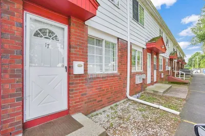 269 Chicopee Street #17 1
