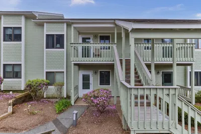 77 Chilton Ln #77