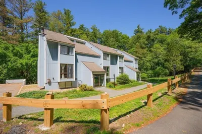 376 Great Rd #15