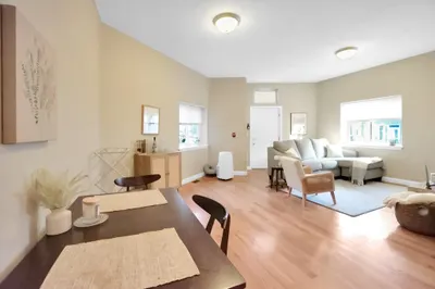 290 E 8th Street #8