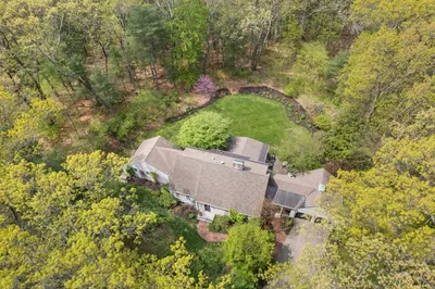 50 Three Ponds Rd