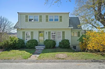 171 Meadowview St