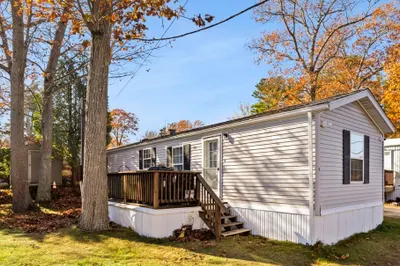 9 Chesapeake Rd