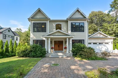 82 Brook Rd 1