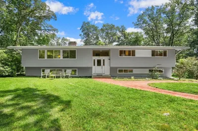 430 Heald Rd 1