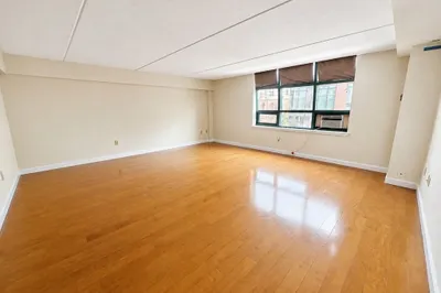 108 Peterborough Street #7E 1