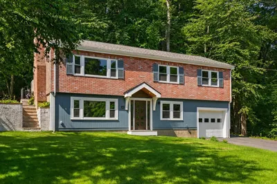 62 Edgewood Rd 1