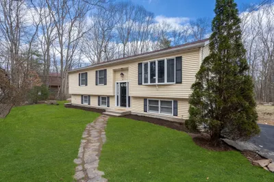 41 William Casey Rd 1