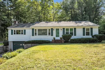 56 Pleasant St 1