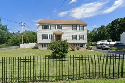 211 Cross Street 1
