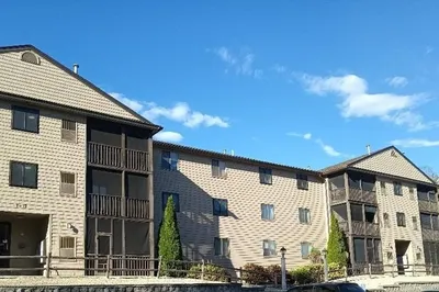 10 Village Lane #23