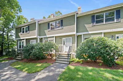 52 River St #A 1