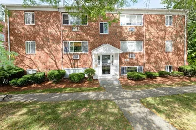 133 Winthrop St #4 1