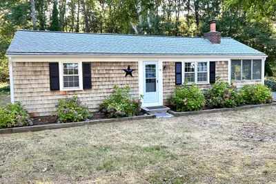 15 Alexander Dr
