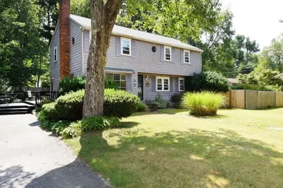 6 Sheridan Dr 1