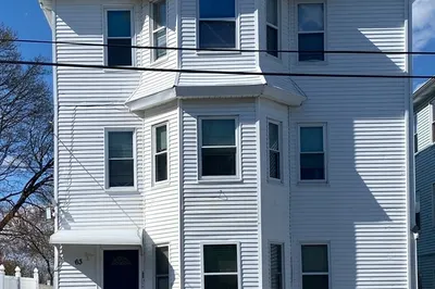 63 Adams St #3
