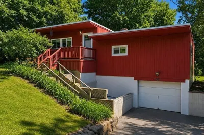 75 Manomet Point Rd