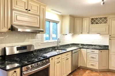 85 Alba Rd 1