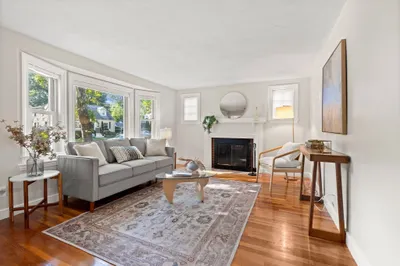 27 Sycamore Road 1