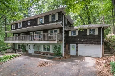 558 Southwick Street 1