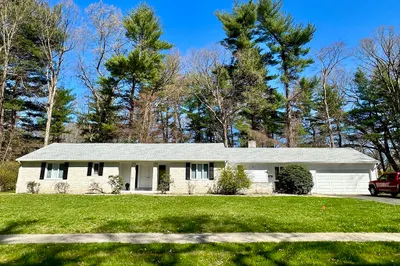 319 Merriweather Dr 1