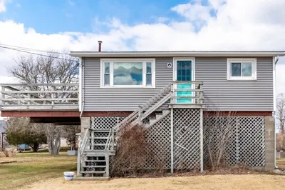 4 Nonquitt Ave